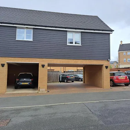 4Br Contractor Town House 2.5Bathrooms, 2 Free Parking Spaces Managed By Chique Properties Milton Keynes Exterior photo